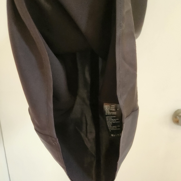 Little Black Dress - Picture 5 of 6